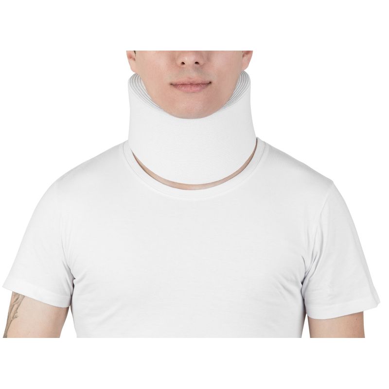 colar_cervical_espuma_leve_branco_4